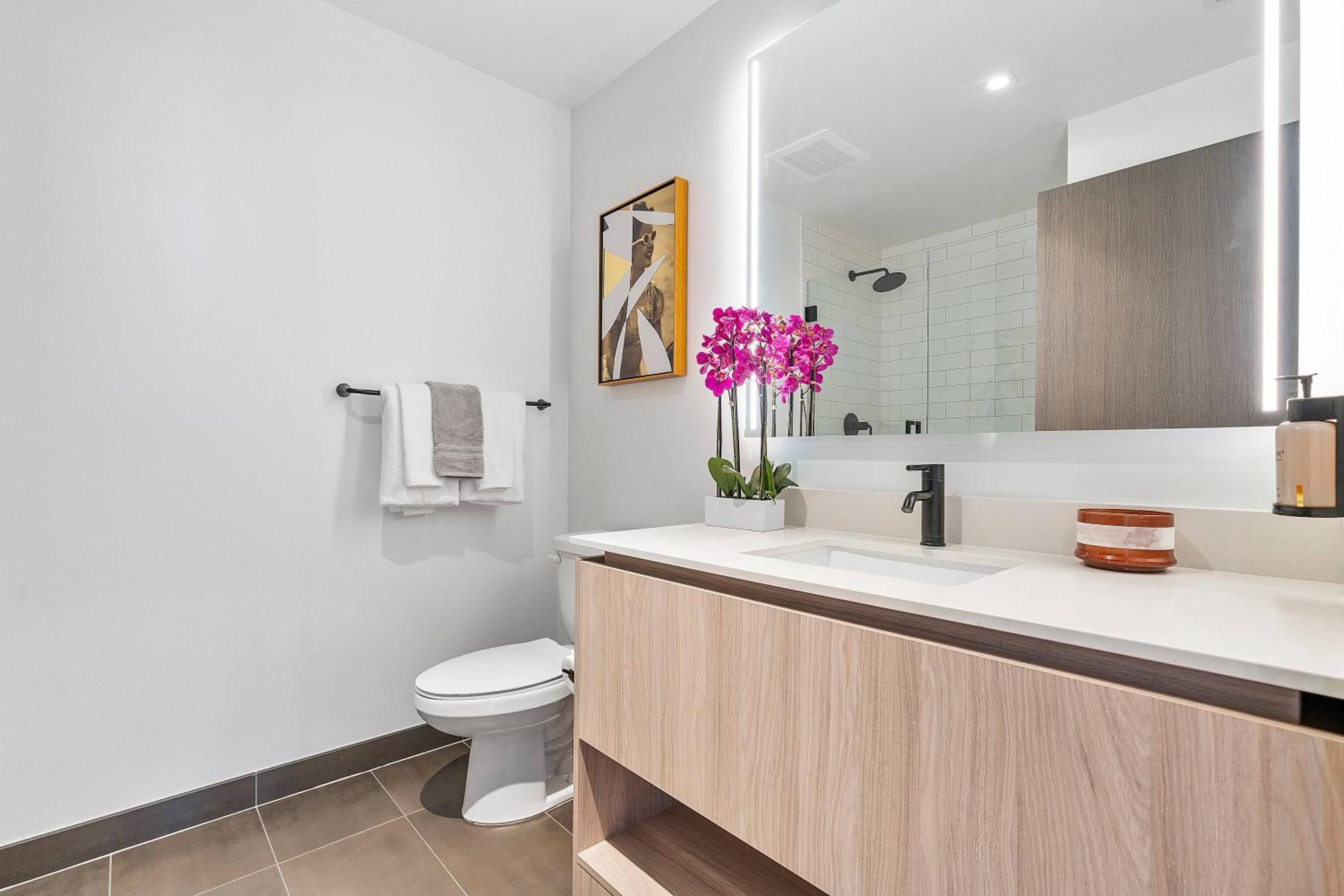 Mvr - #1 In - The Reviews Say Yes Miami